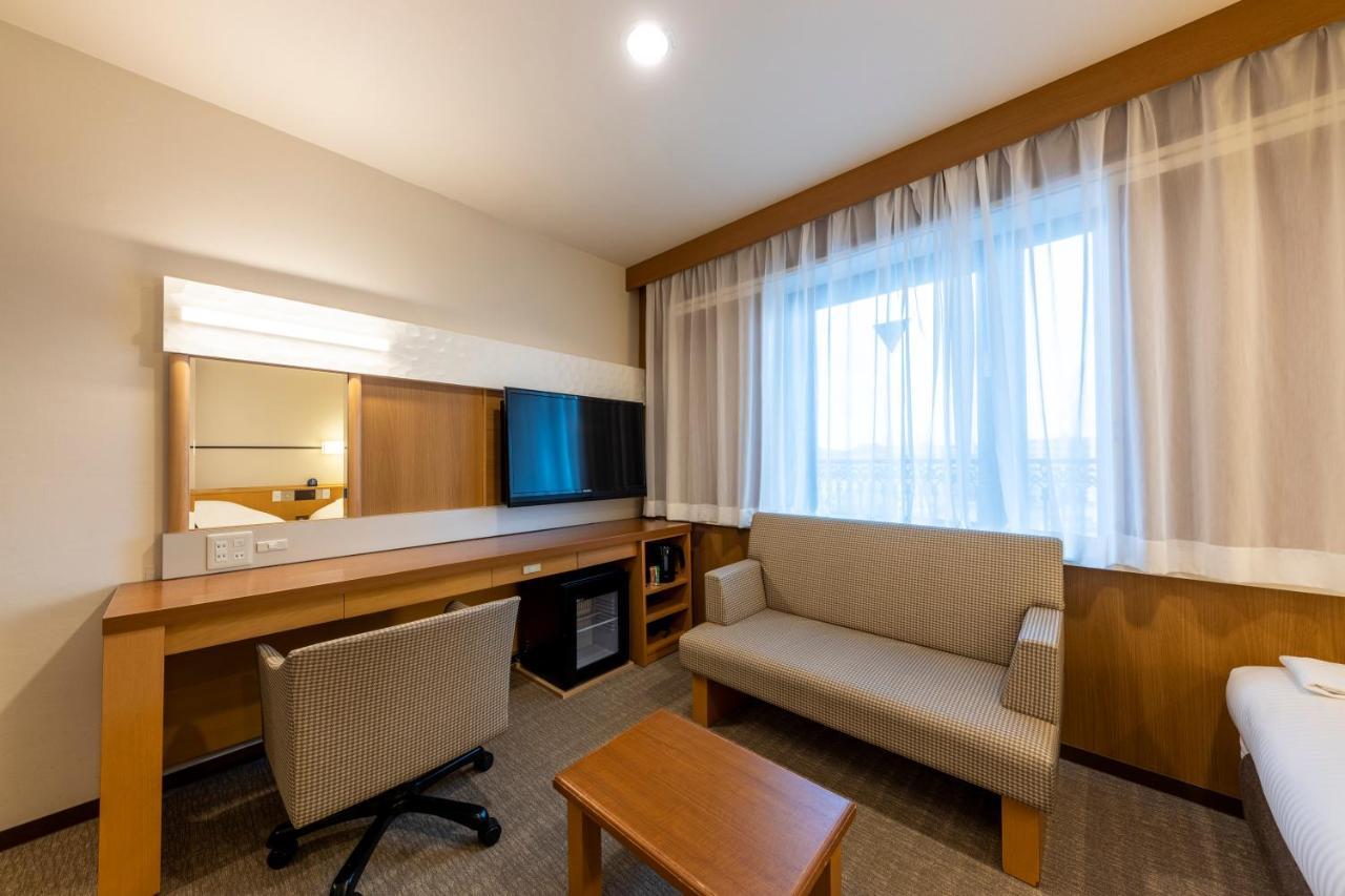 Jr Clement Inn Химедзи Экстерьер фото